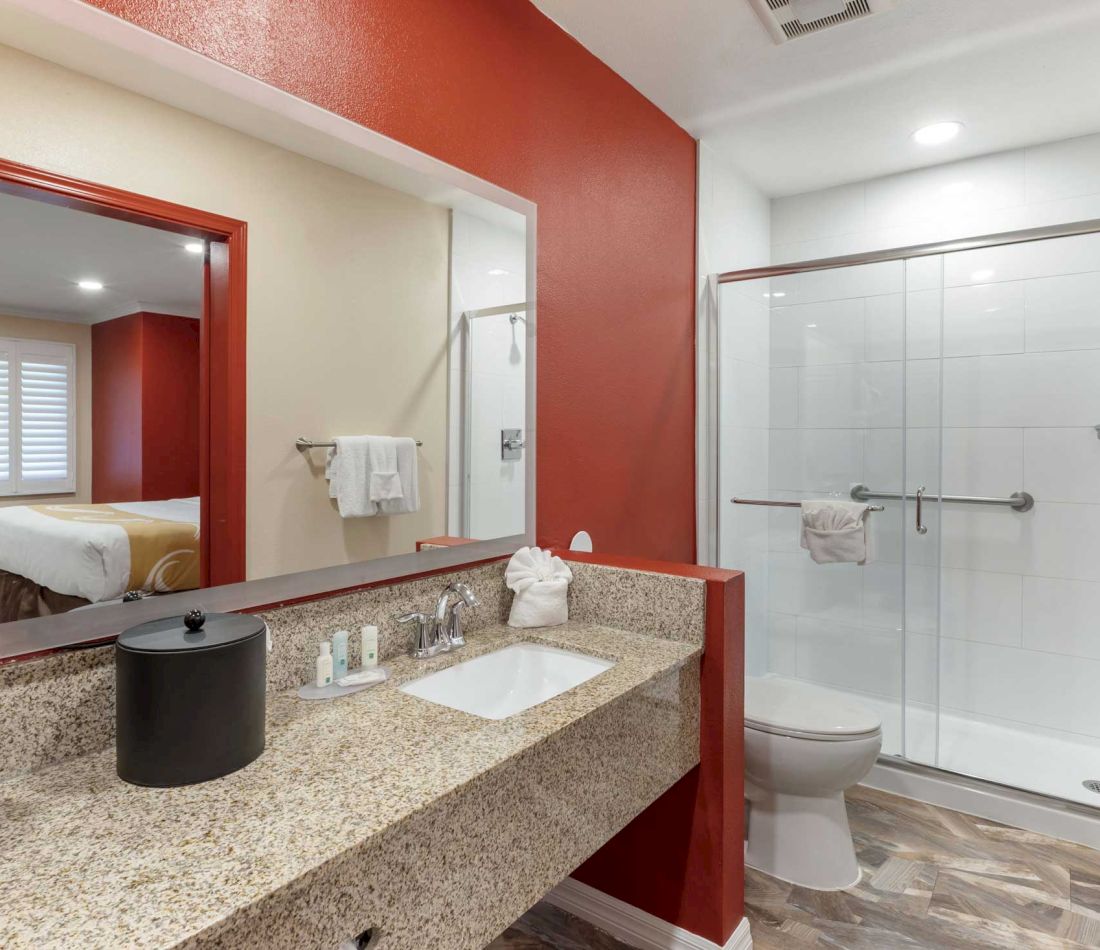 The Buena Park Hotel & Suites — photo 8 of 60