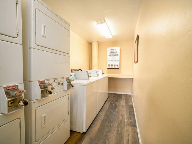 The Buena Park Hotel & Suites — photo 23 of 60