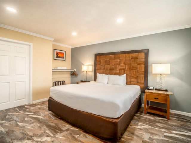 The Buena Park Hotel & Suites — photo 49 of 60